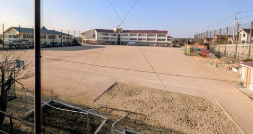 【小学校】神戸市立美賀多台小学校まで673ｍ