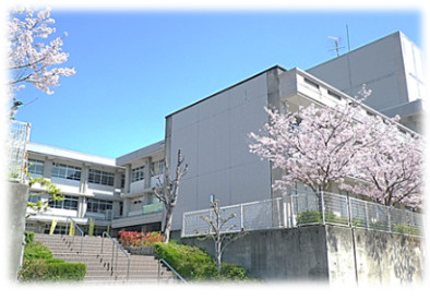 【中学校】高知市立横浜中学校まで2512ｍ