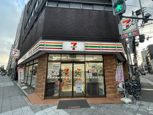 【コンビニエンスストア】セブンイレブン　北堀江2丁目店まで103ｍ