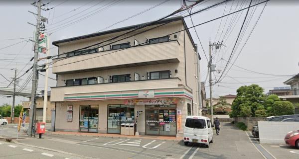【コンビニエンスストア】セブンイレブン　池田神田店まで329ｍ