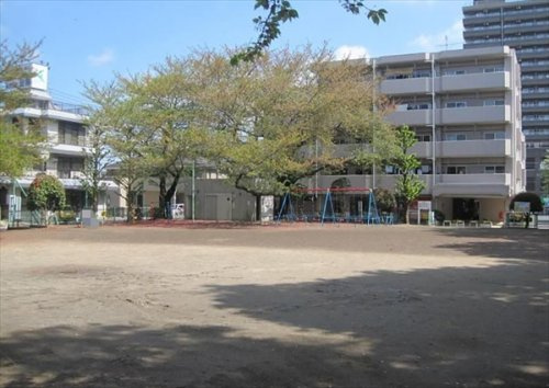 【公園】弁財公園まで300ｍ