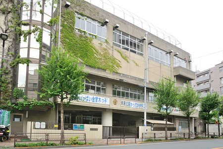 【小学校】台東区立金曽木小学校まで640ｍ
