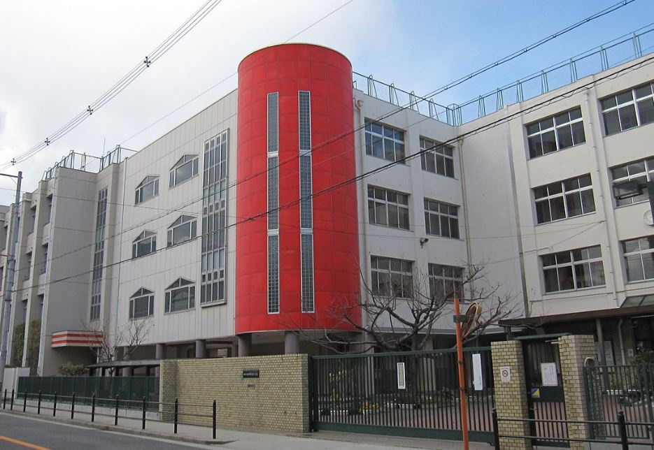 【小学校】大阪市立新平野西小学校まで546ｍ