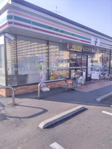 【コンビニエンスストア】セブンイレブン新松戸5丁目店まで193ｍ