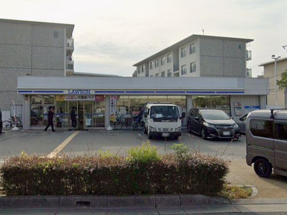 【コンビニエンスストア】ローソン　西宮段上町六丁目店まで181ｍ