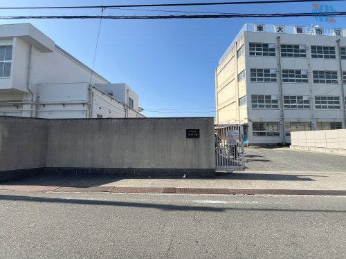 【中学校】東大阪市立楠根中学校まで885ｍ