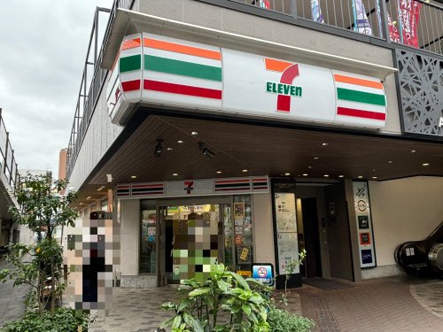 【コンビニエンスストア】セブンイレブン上尾駅西口店まで222ｍ