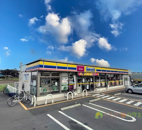 【コンビニエンスストア】ミニストップ　桶川小針領家店まで796ｍ