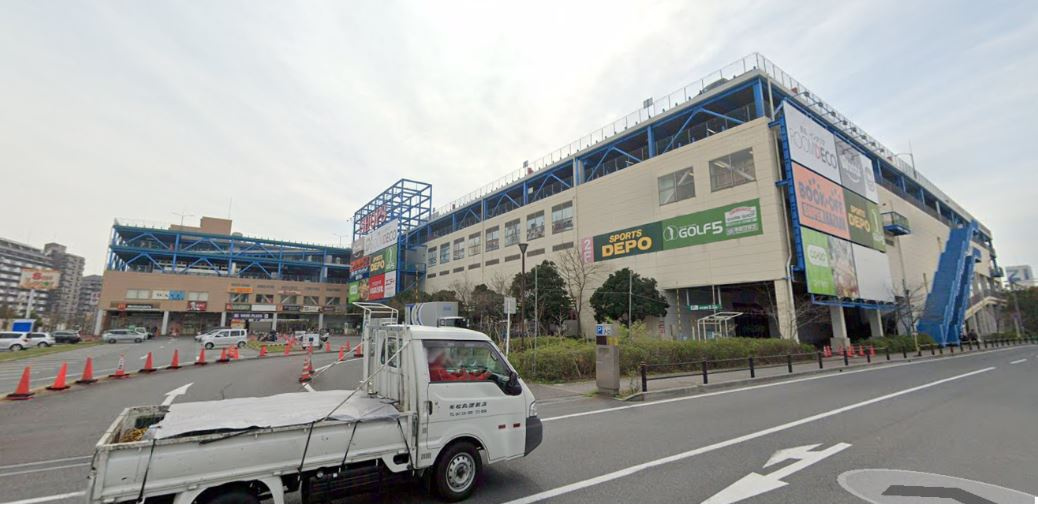 【ショッピングセンター】SHOPSまで318ｍ