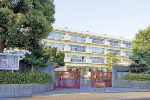 【中学校】宝塚市立中山五月台中学校まで1291ｍ