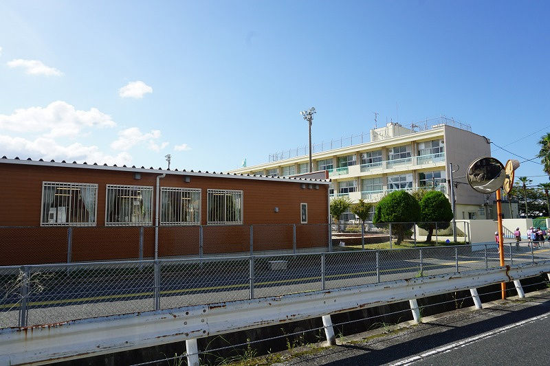 【小学校】那珂川市立安徳北小学校まで1022ｍ