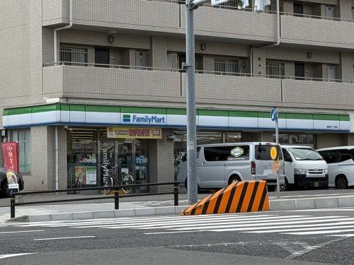 【コンビニエンスストア】ファミリーマート　植田南一丁目店まで264ｍ