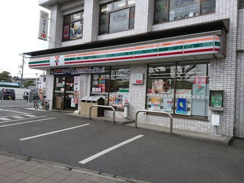 【コンビニエンスストア】セブンイレブン　八王子東浅川店まで934ｍ