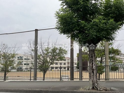 【中学校】袋井市立袋井中学校まで1072ｍ
