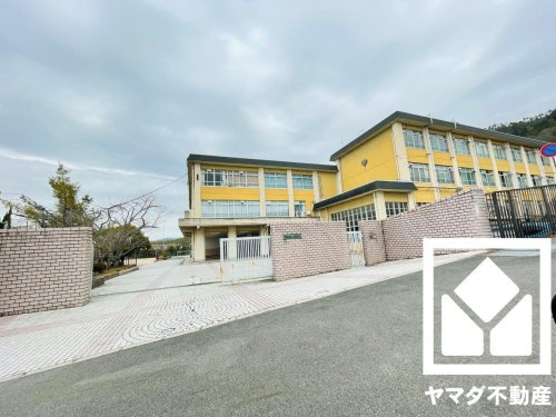 【中学校】京都市立春日丘中学校まで342ｍ