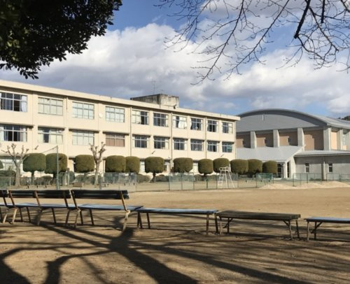 【中学校】熊谷市立　吉岡中学校まで1688ｍ