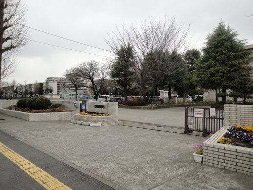 【小学校】相模原市立谷口台小学校まで600ｍ