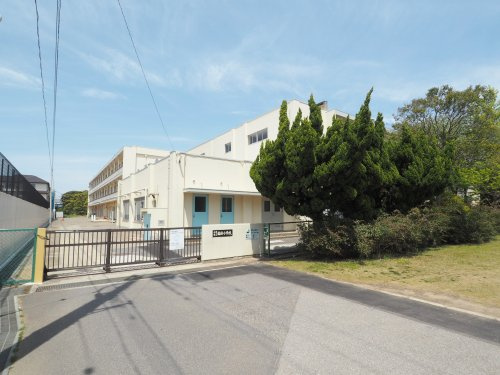 【小学校】千葉市立稲浜小学校まで822ｍ
