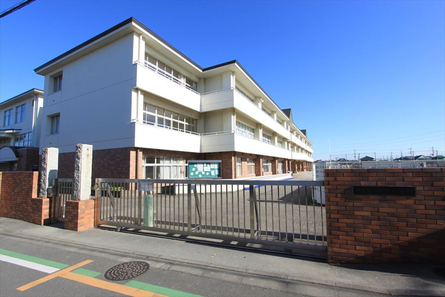 【小学校】松井小学校まで880ｍ