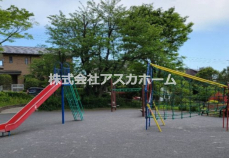 【公園】庄戸第一公園まで740ｍ