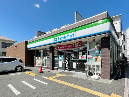 【コンビニエンスストア】ファミリーマート　灘大内店まで224ｍ