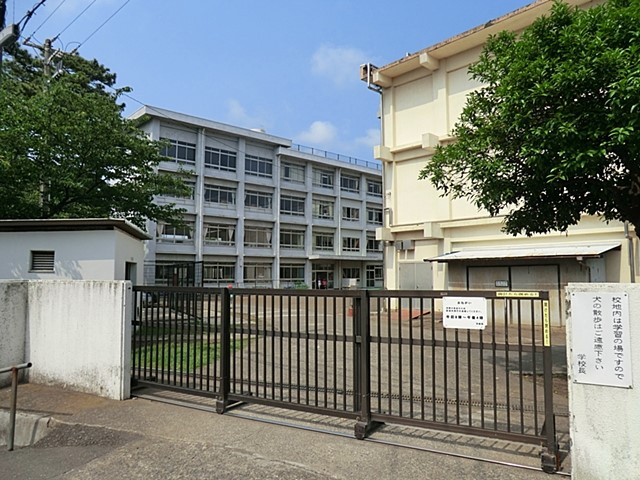 【小学校】藤沢小学校まで720ｍ