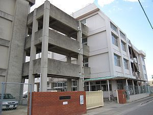 【小学校】明石市立魚住小学校まで1486ｍ
