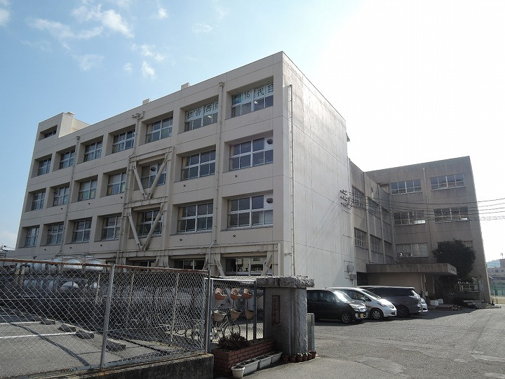 【中学校】西条中学校まで1657ｍ