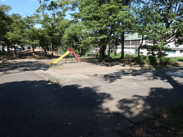 【公園】永山第二公園まで70ｍ
