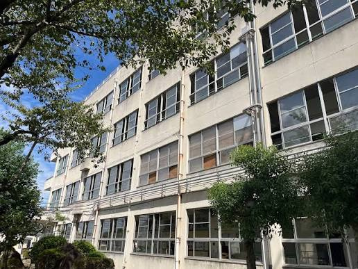 【小学校】東大阪市立英田南小学校まで685ｍ