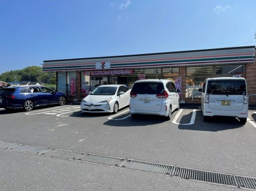 【コンビニエンスストア】セブンイレブン　藤枝藤岡5丁目店まで778ｍ