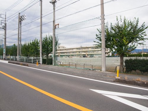【中学校】渋川市立古巻中学校まで2076ｍ