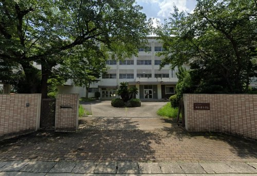 【小学校】廿軒家小学校まで1660ｍ