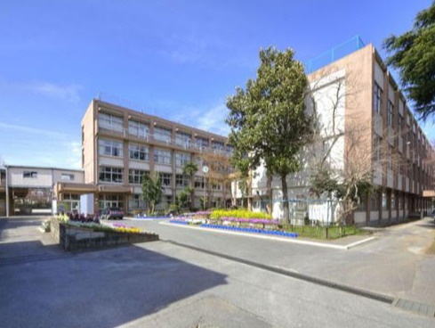【小学校】鎌ケ谷市立初富小学校まで1300ｍ