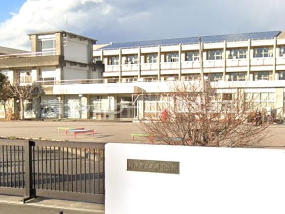 【小学校】沼津市立大岡小学校まで467ｍ