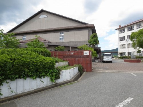 【中学校】松賀中学校まで2147ｍ