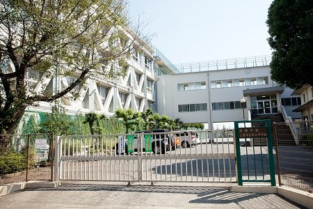 【中学校】三鷹市立第五中学校まで1250ｍ