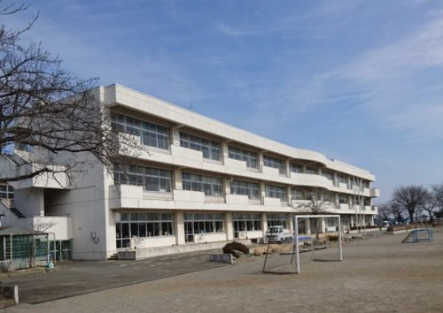 【小学校】深谷市立　豊里小学校まで1960ｍ