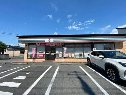 【コンビニエンスストア】セブンイレブン　富士市比奈店まで690ｍ