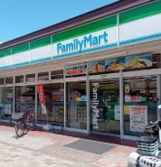 【コンビニエンスストア】ファミリーマート　所沢小手指南店まで701ｍ