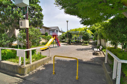 【公園】世田谷区立上北沢五丁目公園まで298ｍ