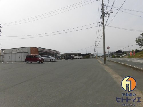 【コンビニエンスストア】セブンイレブン　広川久泉店まで872ｍ