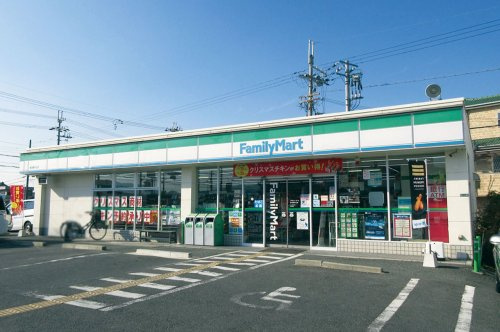 【コンビニエンスストア】ファミリーマート泉南樽井北店まで520ｍ