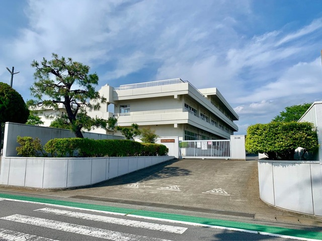 【中学校】みどり市立笠懸南中学校まで730ｍ