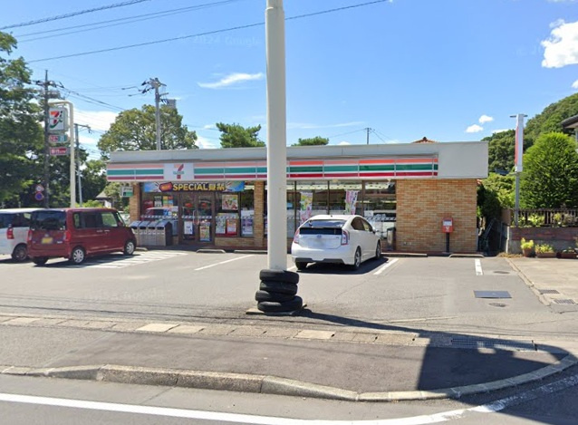 【コンビニエンスストア】セブンイレブン桐生川内3丁目店まで900ｍ