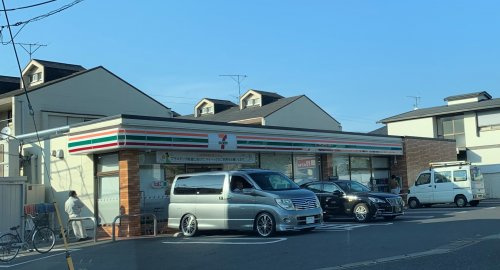 【コンビニエンスストア】セブンイレブン松戸千駄堀店まで830ｍ