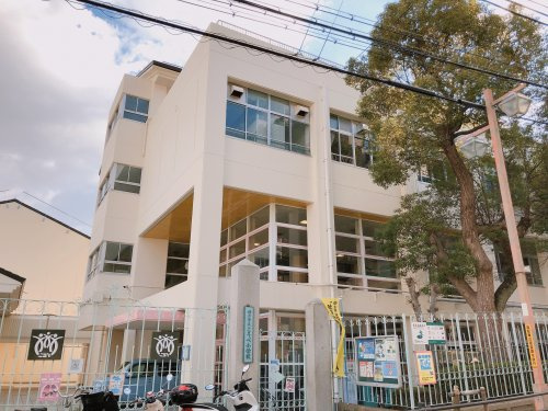 【小学校】神戸市立こうべ小学校まで749ｍ