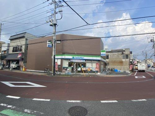 【コンビニエンスストア】ファミリーマート　本木東町店まで617ｍ