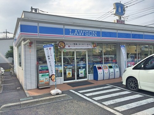 【コンビニエンスストア】ローソン　熊谷カジュアルタウン店まで360ｍ