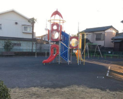 【公園】千塚児童公園まで596ｍ